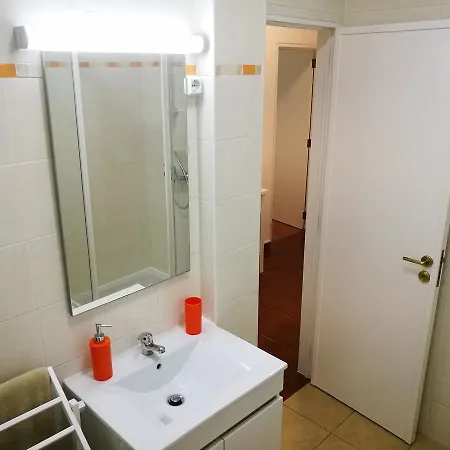 Peniche's Blue & White Apartamento *